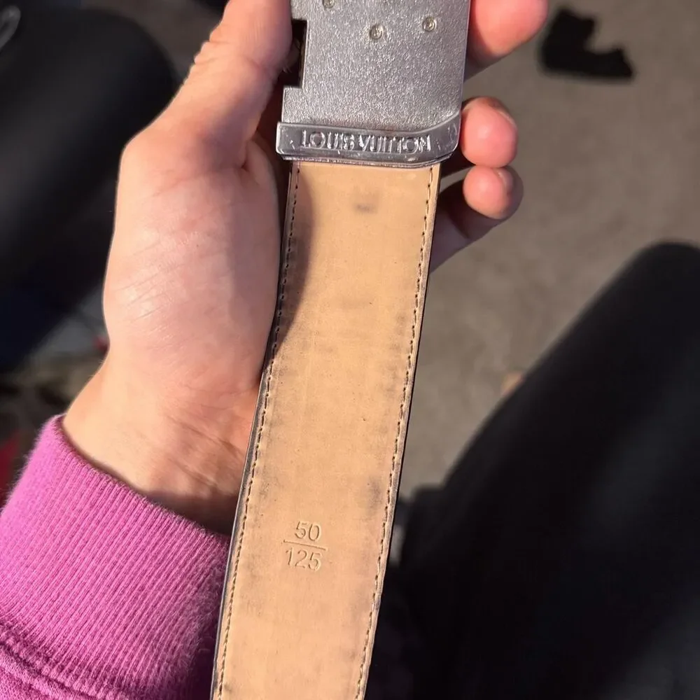 Louis-vuitton Men's Black Belt - Picture 6 of 6